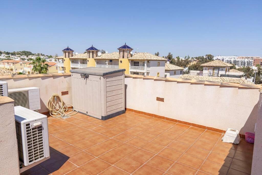 Casa Lilly-Rose, A Beautiful 3 Bedroom Detached Villa A Short Walk To The Villamartin Plaza & Golf Course 외부 사진